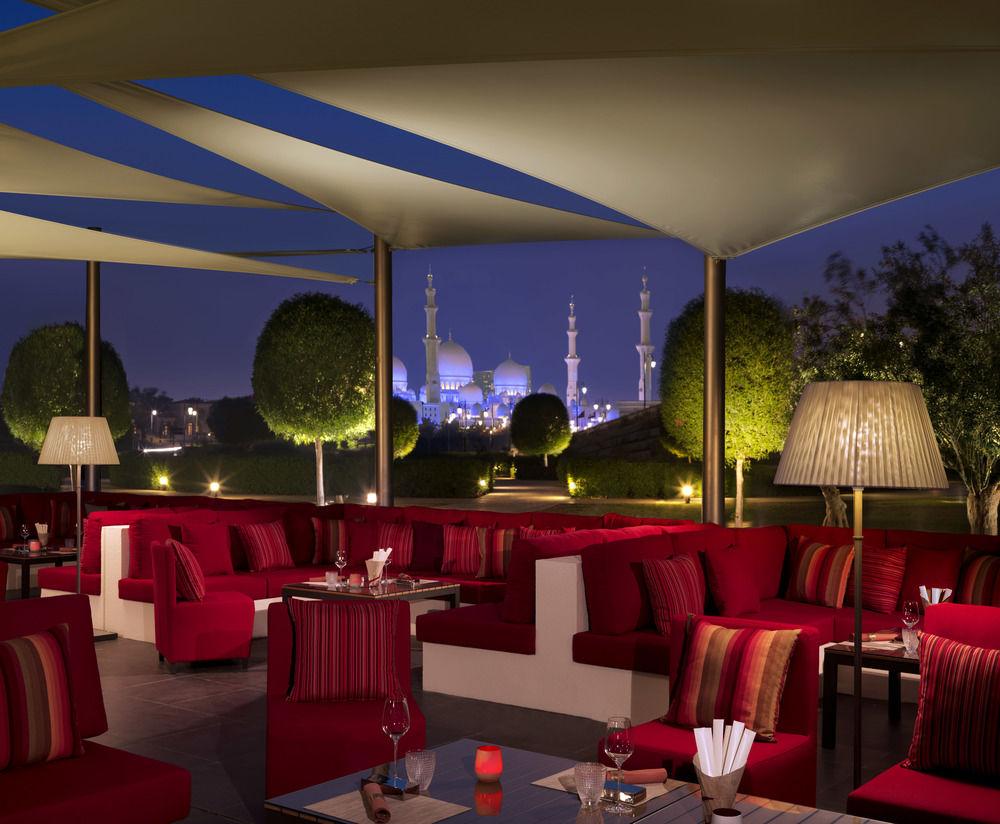 The Ritz-carlton Abu Dhabi, Grand Canal Station touristique Abou Dabi