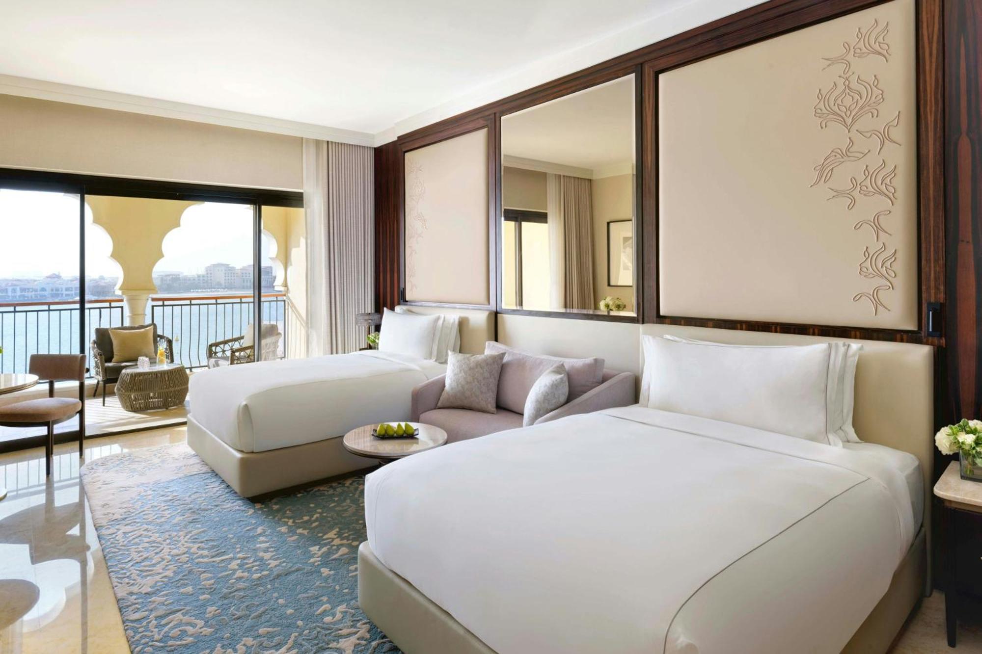 Resort The Ritz-carlton Abu Dhabi, Grand Canal