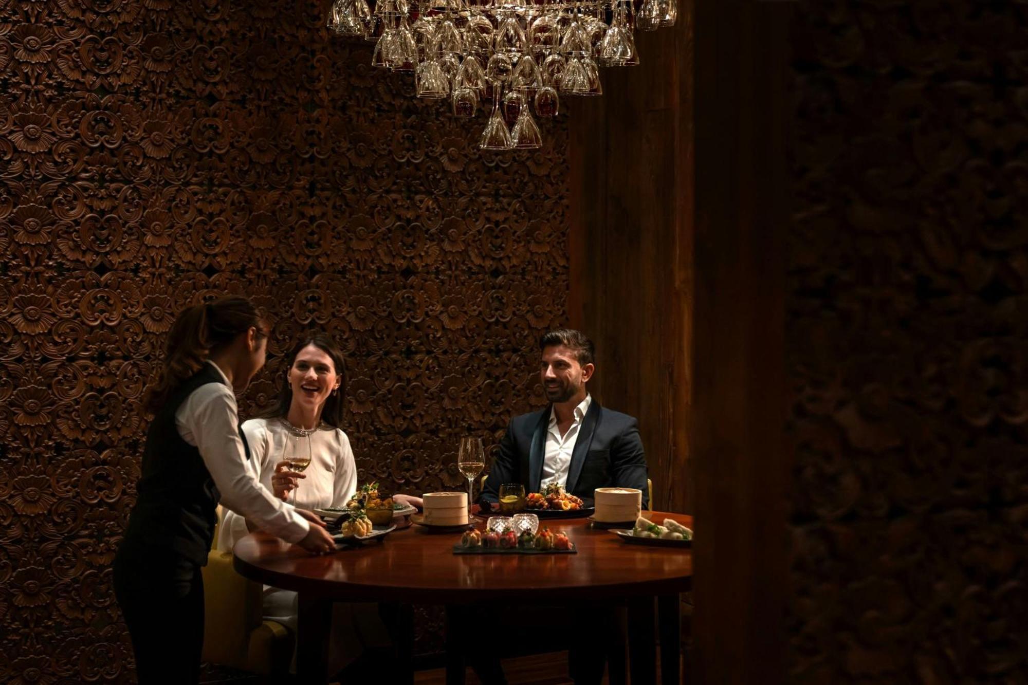 The Ritz-carlton Abu Dhabi, Grand Canal 5*